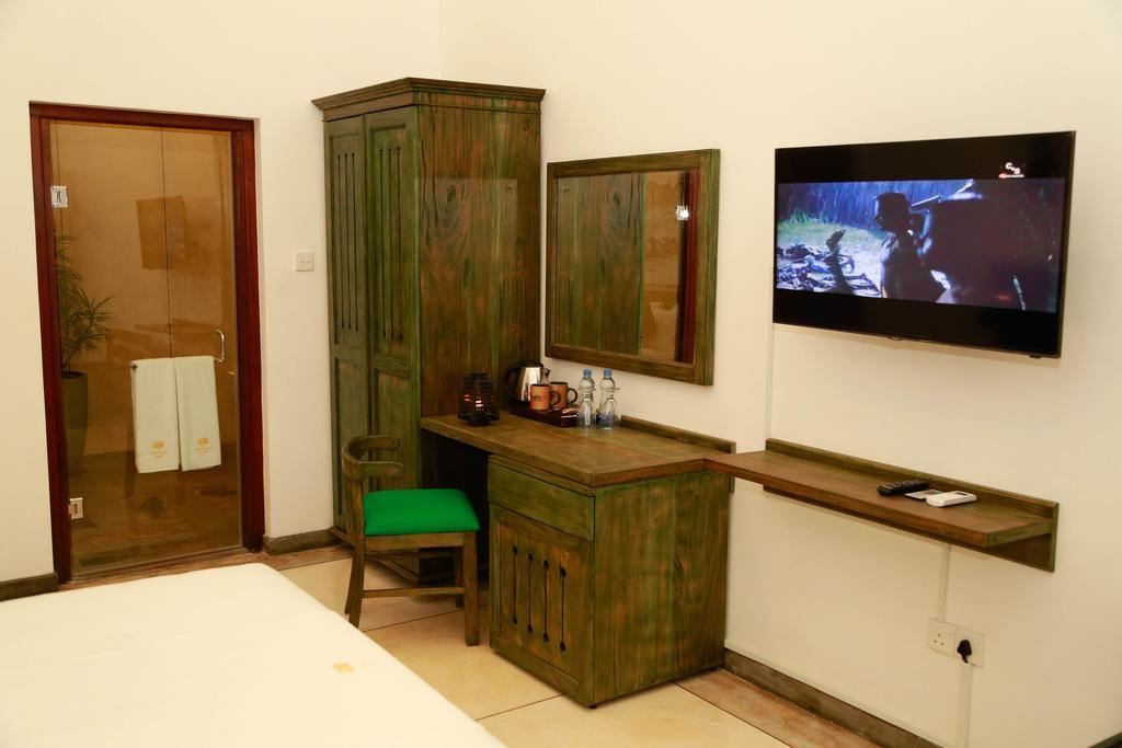 Tranquil Negombo Boutique Hotel Ngoại thất bức ảnh