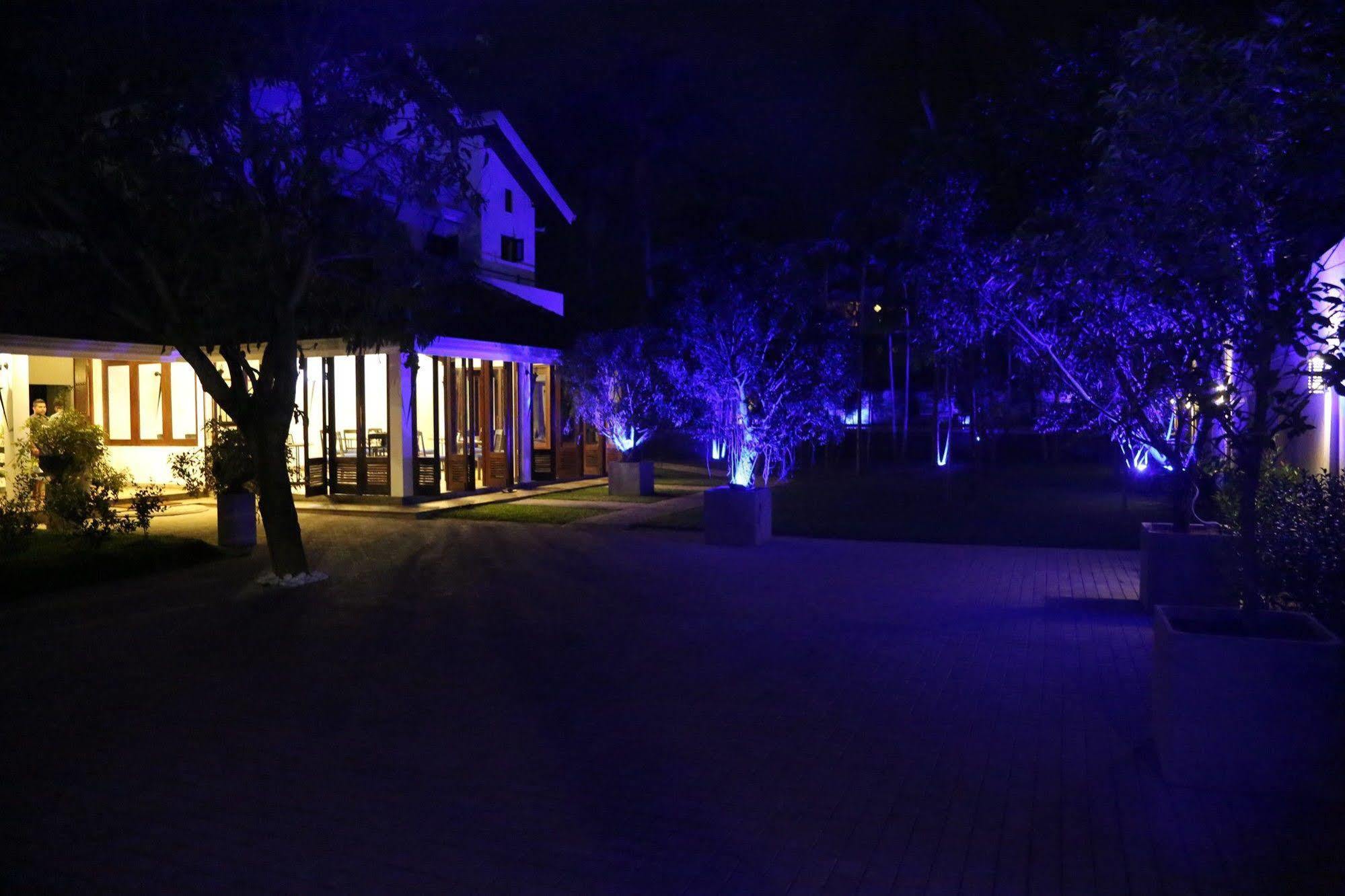 Tranquil Negombo Boutique Hotel Ngoại thất bức ảnh