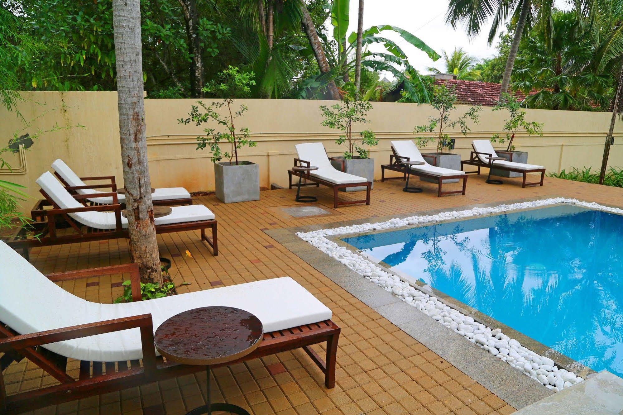 Tranquil Negombo Boutique Hotel Ngoại thất bức ảnh