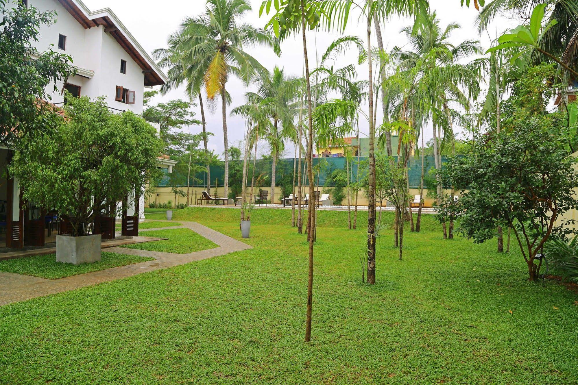Tranquil Negombo Boutique Hotel Ngoại thất bức ảnh